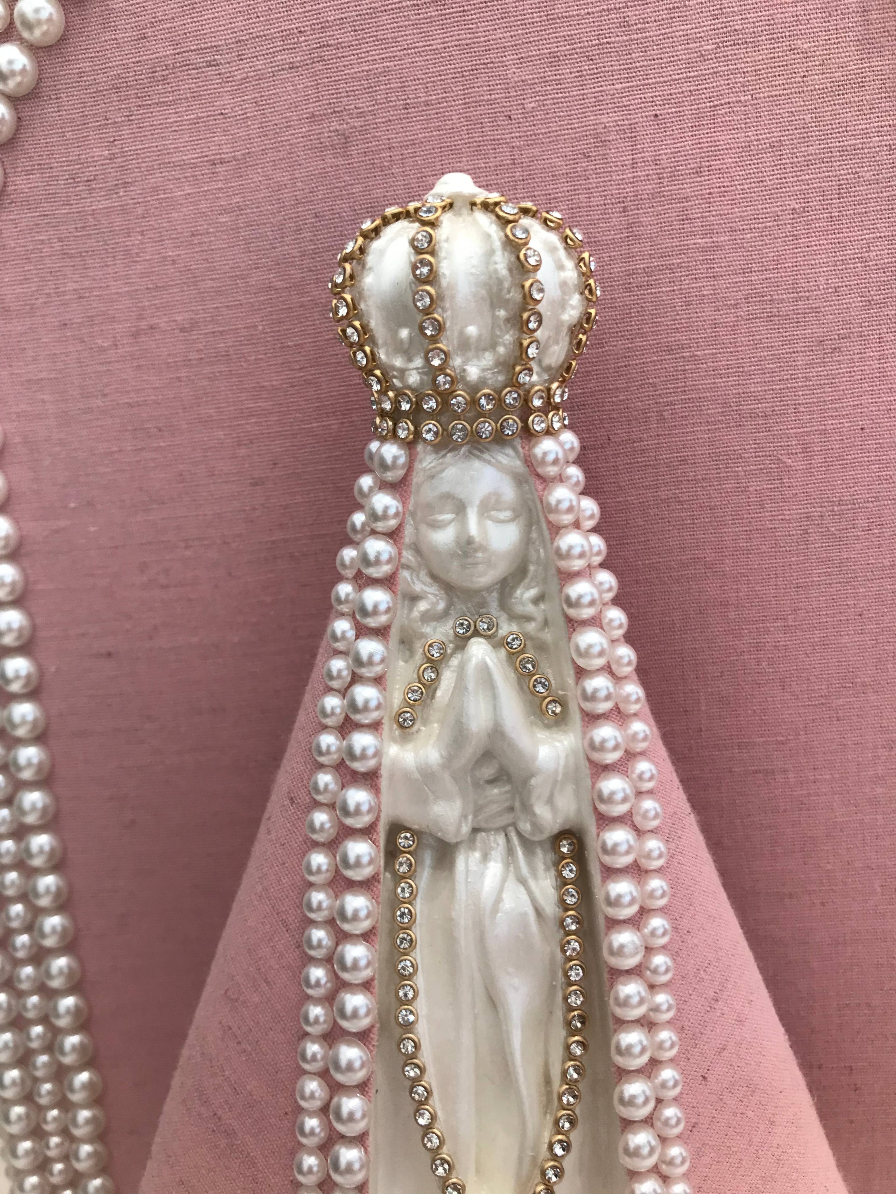 NS.Ap de 22cm forrada em tecido (Rosa, Azul e Linho) + Altar de