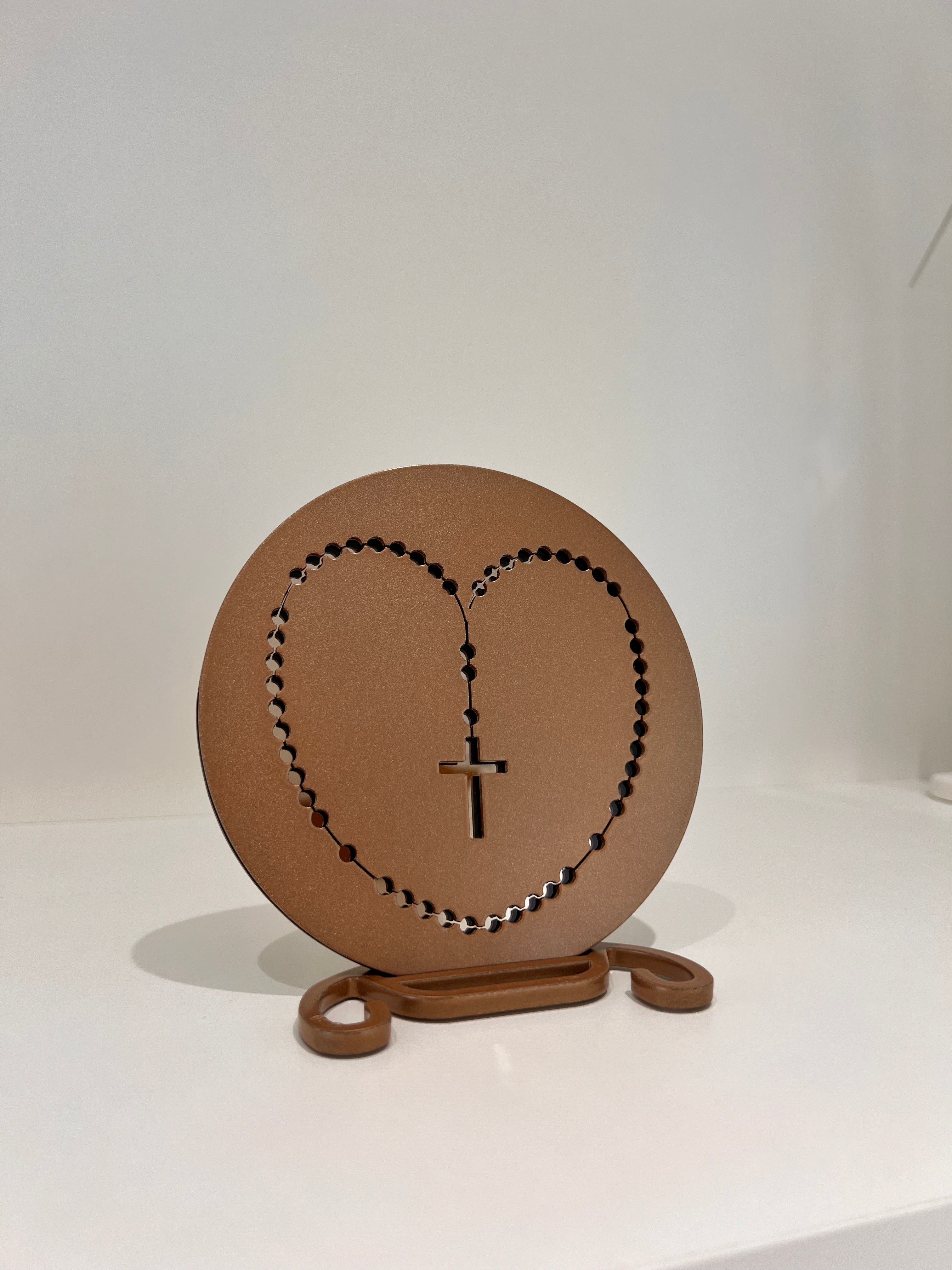ADORNO DE MESA ROSARIO DE CORACAO LASER ESTR DOURADO