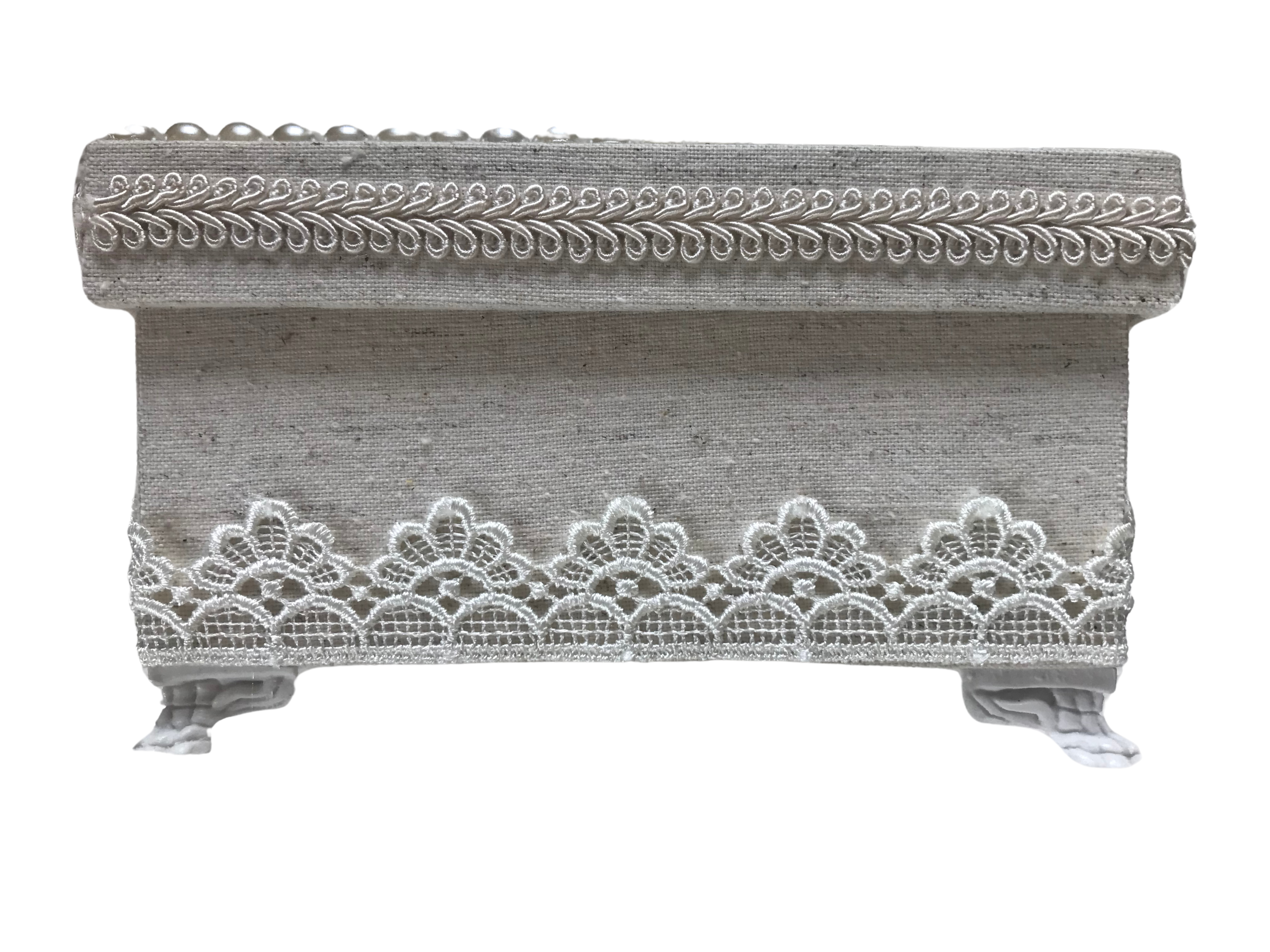 CAIXA FORADA COM TECIDO LINHO 15X15 COM APLIQUE DIVINO